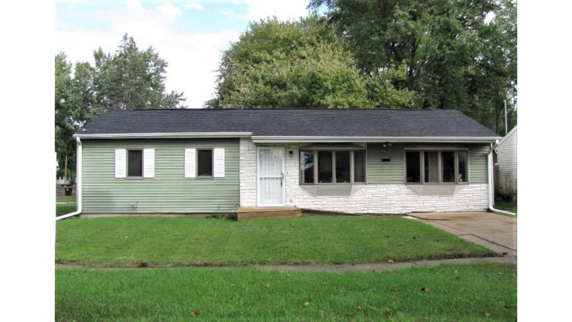 8515 Waterview Road Machesney Park, IL 61115 by Century 21 Affiliated $104,900