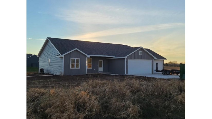 5365 Pasture Court Omro, WI 54963 by N.j. Schmidt Realty $349,900