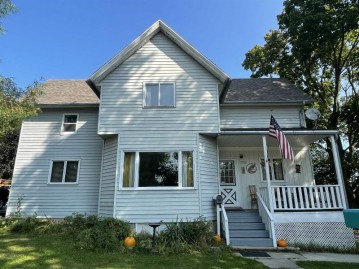 1316 Wisconsin Avenue, New Holstein, WI 53061