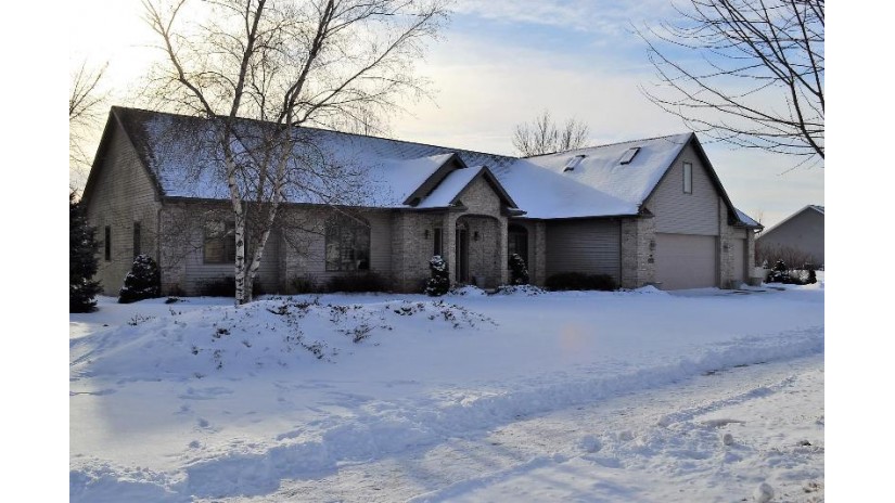 1598 Pendleton Road Neenah, WI 54956 by RE/MAX On The Water $415,000