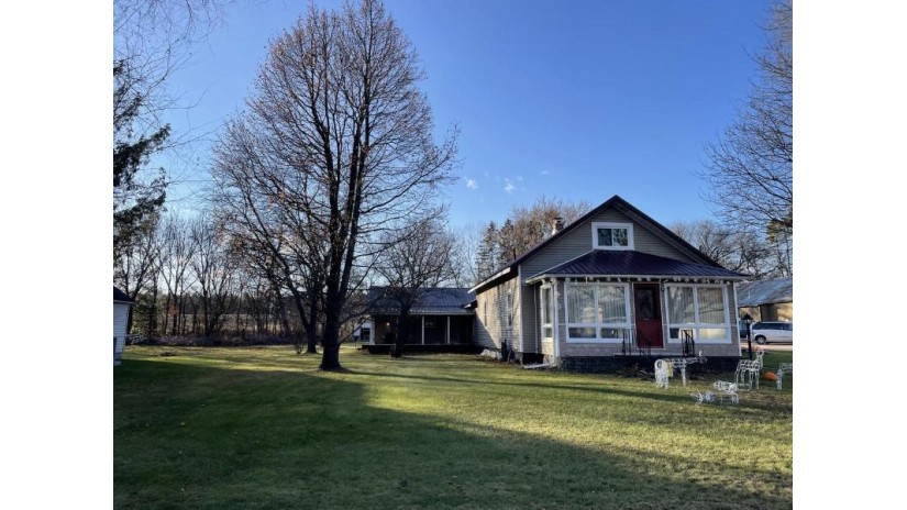 141 S Front Street Coloma, WI 54930 by First Weber, Inc. $129,900