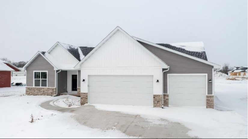 2012 Dobby Street Lawrence, WI 54115 by Acre Realty, Ltd. $540,000