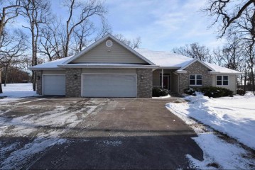 1830 Crown Drive, Utica, WI 54904