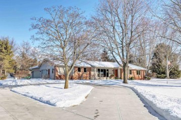 3966 Valley Stream Circle, Hobart, WI 54155