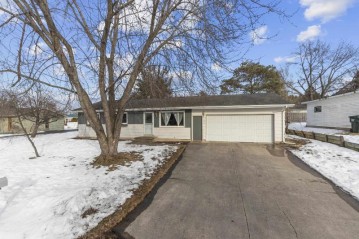 1706 Oriole Street, New London, WI 54961