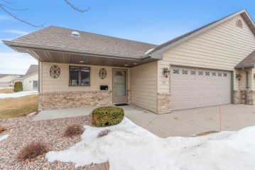 124 Central Parkway, Kimberly, WI 54136-1254