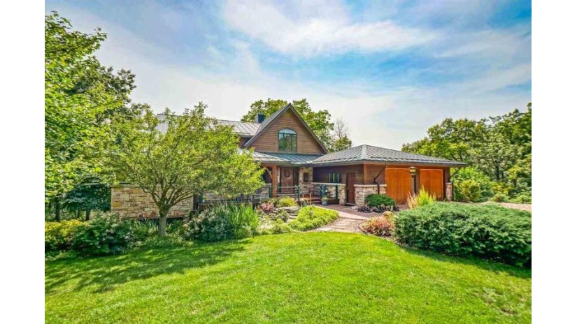 9504 Union Valley Rd Vermont, WI 53515 by Re/Max Preferred $1,325,000