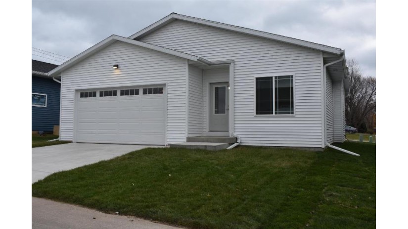 5306 Carnation Way Waunakee, WI 53562 by Exclusive Real Estate Group, Inc. $419,900