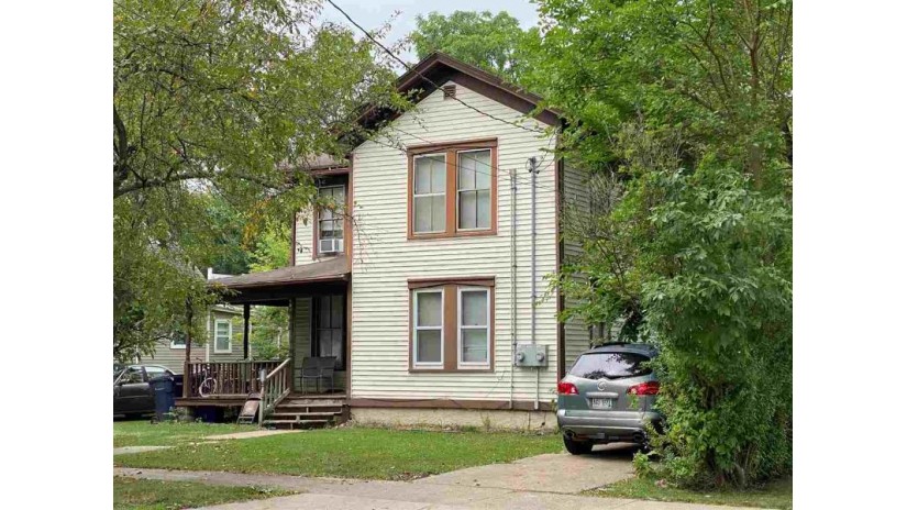 451 Pearl St Janesville, WI 53548 by Coldwell Banker The Realty Group $115,000