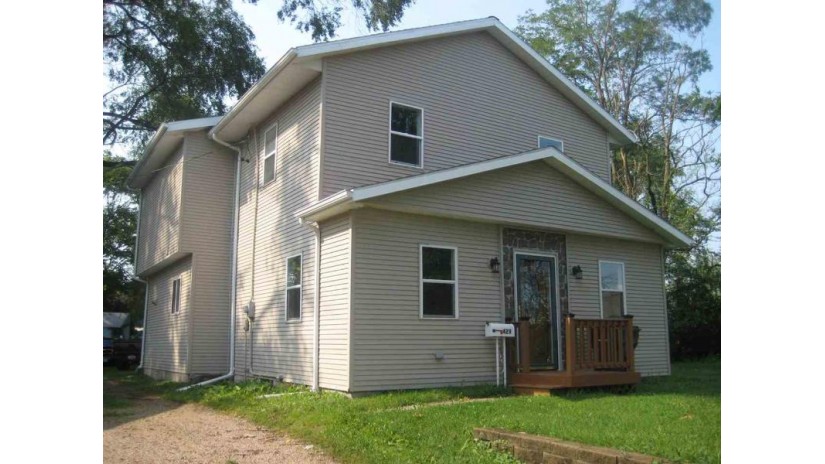 429 E Jackson St Ripon, WI 54971 by Century 21 Properties Unlimited $190,000
