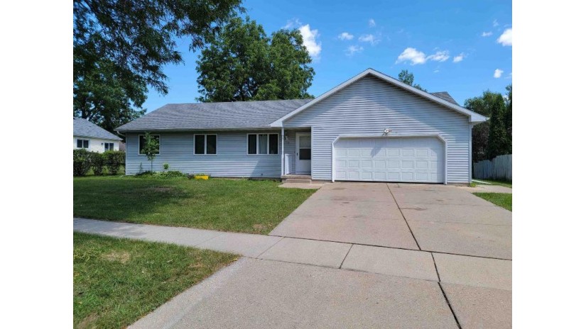 3315 Nightingale Ct Middleton, WI 53562 by First Weber Inc $399,950