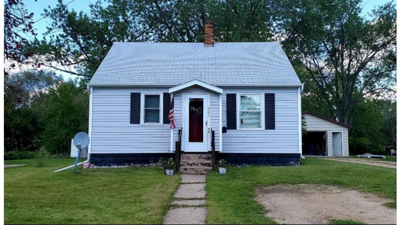 901 W State St Mauston, WI 53948 by First Weber Inc $84,900