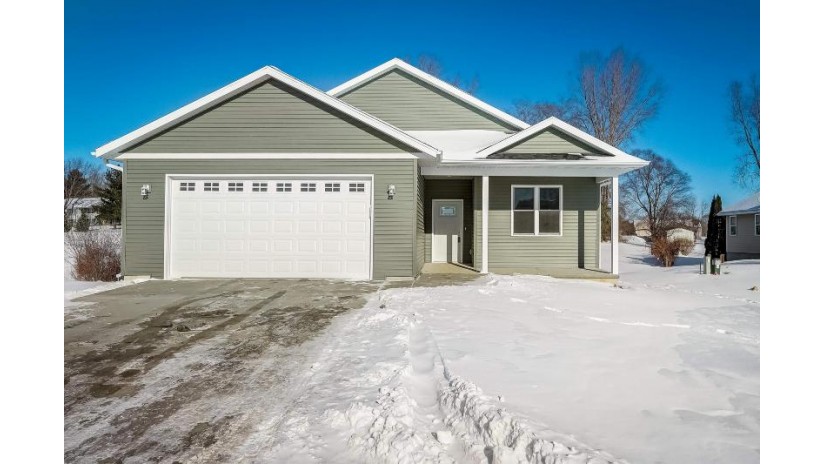 N6736 Clover Ln Pacific, WI 53954 by Restaino & Associates Era Powered $340,000