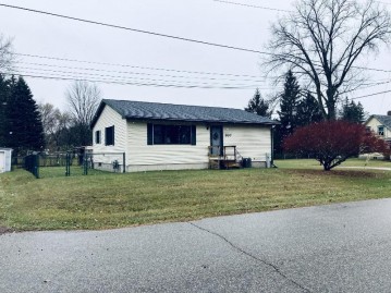 307 W 1st St, Friendship, WI 53934