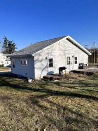 311 S Van Buren St, Lancaster, WI 53813