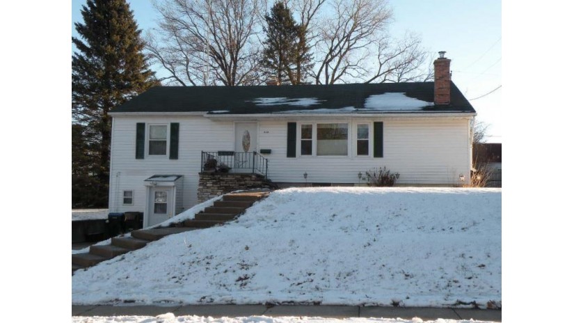 929 Woodside Ave Ripon, WI 54971 by Century 21 Properties Unlimited $129,900
