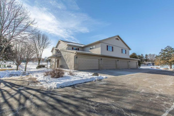 640 Military Ridge Dr, Verona, WI 53593