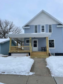 585 Washington St, Prairie Du Sac, WI 53578