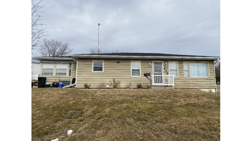 632 E North St Darlington, WI 53530 by Fsbo Comp $153,000