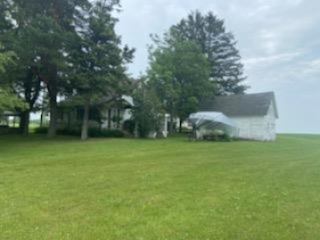 N1928 Lakeshore Rd, Kewaunee, WI 54216