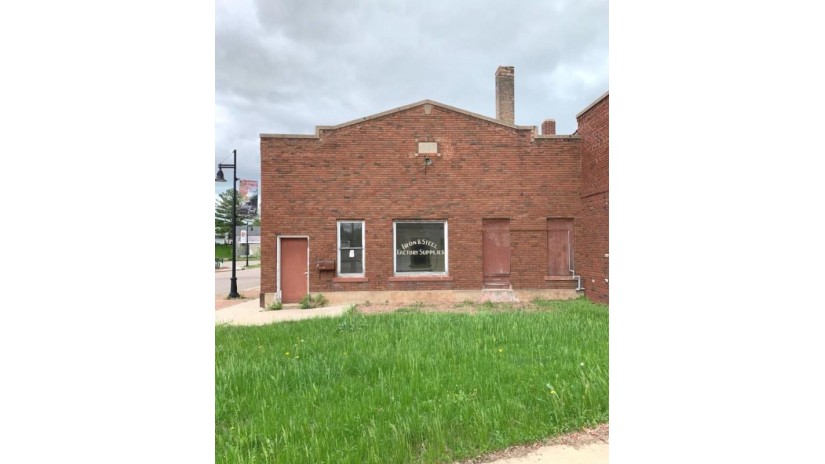 500 Field St Antigo, WI 54409 by Bolen Realty, Inc $75,000