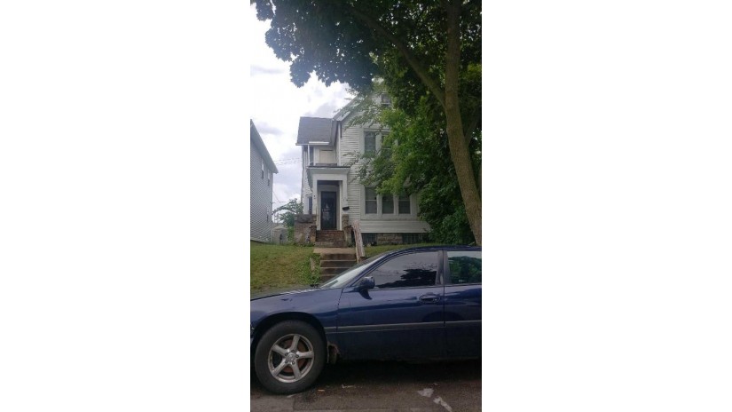 2145 N 29th St 2145A Milwaukee, WI 53208 by Root River Realty $92,900