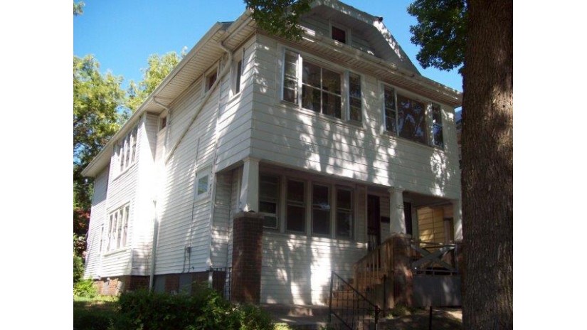 2505 N 9th St 2507 Milwaukee, WI 53206 by Root River Realty $71,900