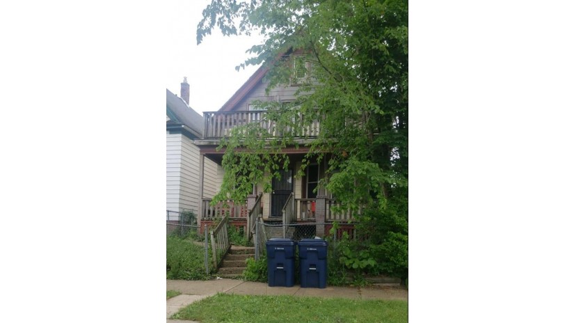 2653 N 22nd St 2653A Milwaukee, WI 53206 by Root River Realty $69,900