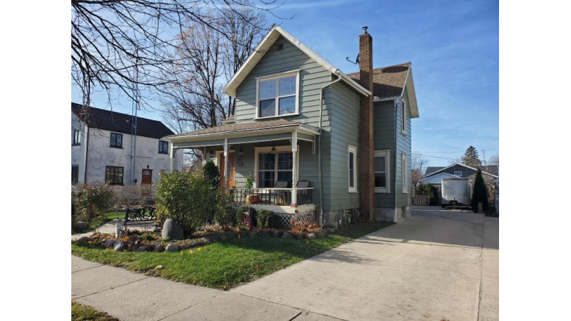 110 S Seventh St Delavan, WI 53115 by Hibl's Real Estate Sales, Inc. $267,500