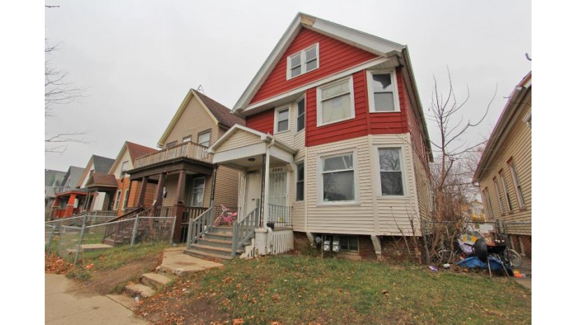 2943 N 21st St Milwaukee, WI 53206 by HomeWire Realty $50,000