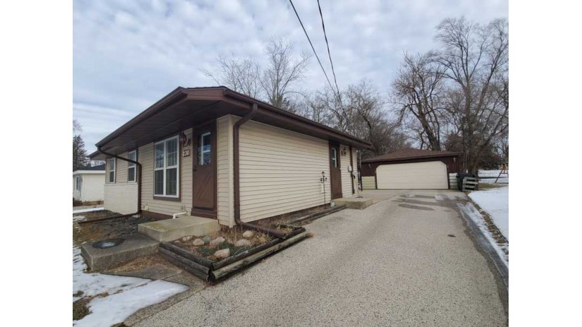 230 Burr Oak St Palmyra, WI 53156 by Shorewest Realtors $175,000