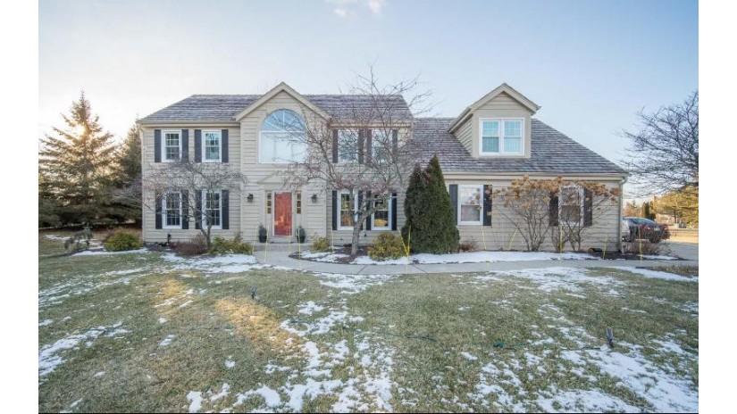 10403 N Beechwood Dr Mequon, WI 53092 by Century 21 Affiliated-Wauwatosa $599,000