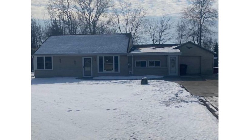 21017 North Cape St Norway, WI 53182 by Nilsen Realty $209,900