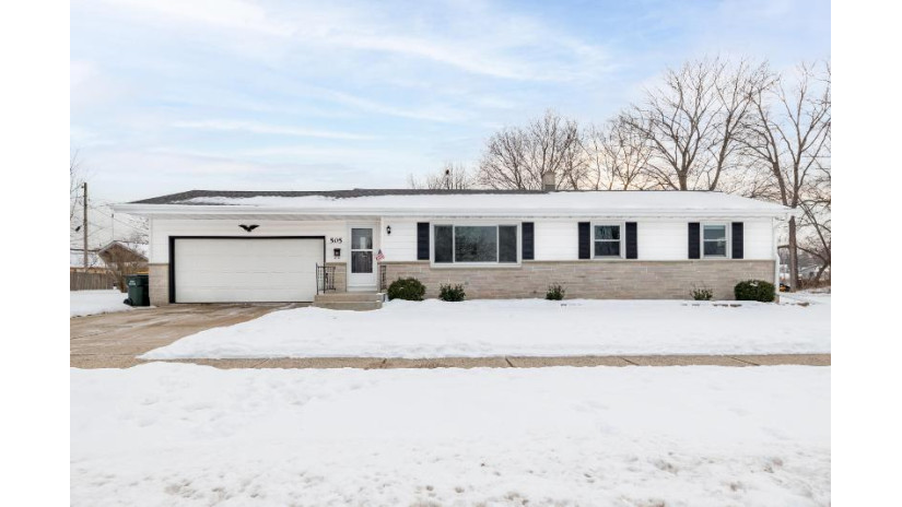 505 E Kilbourn Ave West Bend, WI 53095 by Leitner Properties $252,900