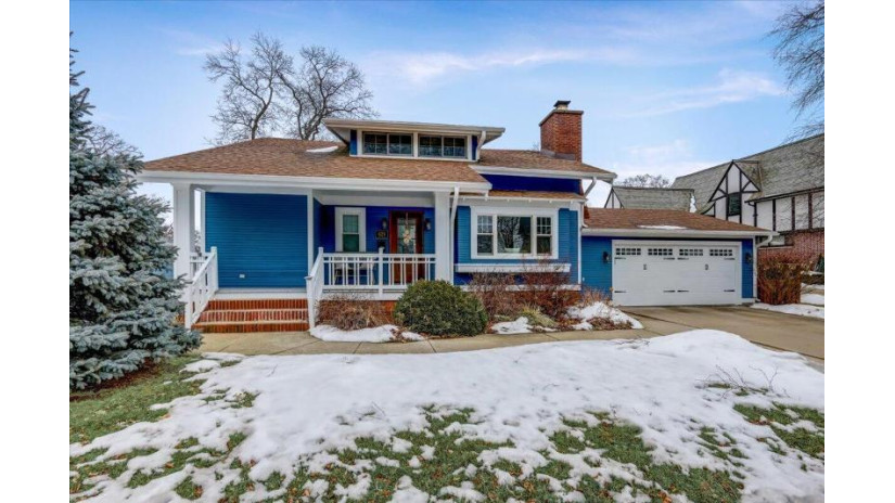 629 N Lake Rd Oconomowoc, WI 53066 by Lake Country Flat Fee $1,049,000