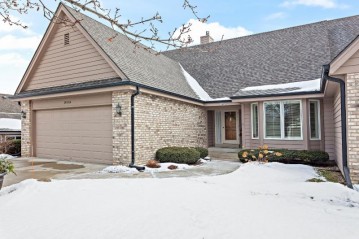 19405 W Stonehedge Dr A, Brookfield, WI 53045-3666