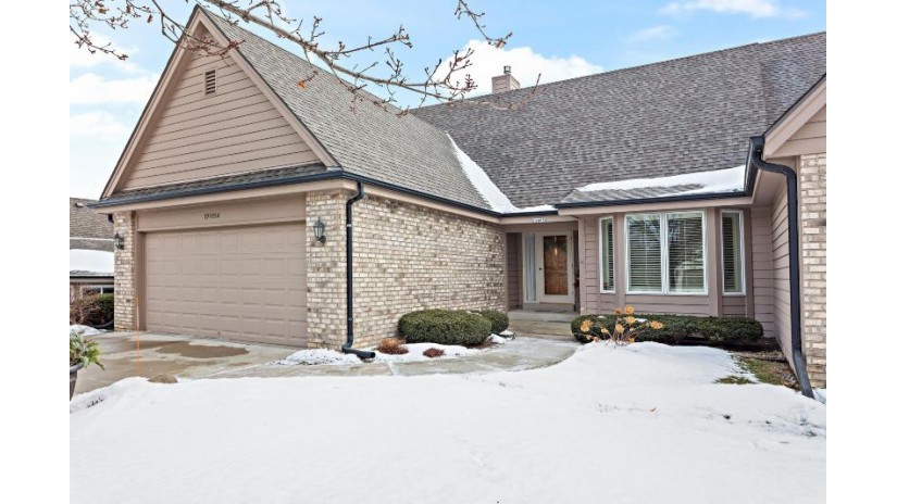 19405 W Stonehedge Dr A Brookfield, WI 53045 by Coldwell Banker Realty $399,900