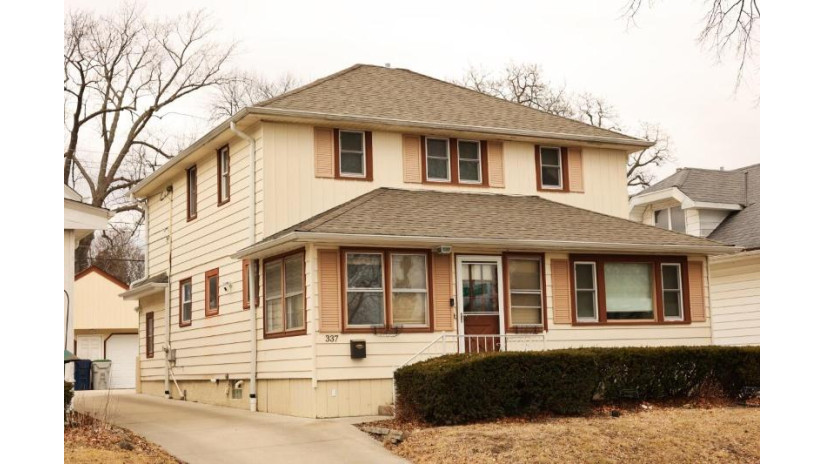 337 N 72nd St Milwaukee, WI 53213 by RE/MAX Realty Pros~Hales Corners $324,900