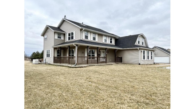 4925 57th Dr Yorkville, WI 53177 by RE/MAX ELITE $569,900