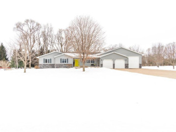 N5437 Eagle Circle Ln W, Onalaska, WI 54650