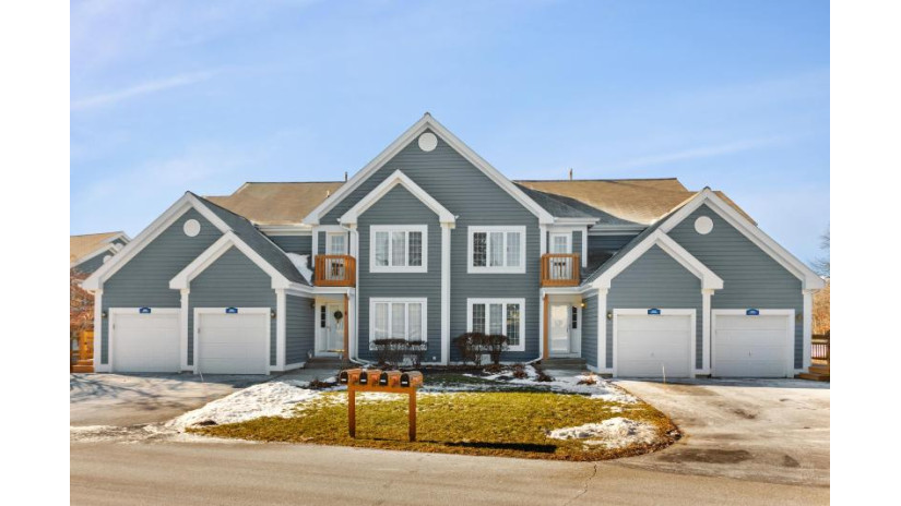 945 Lakeland Dr 9-71 Geneva, WI 53147 by @properties $295,000