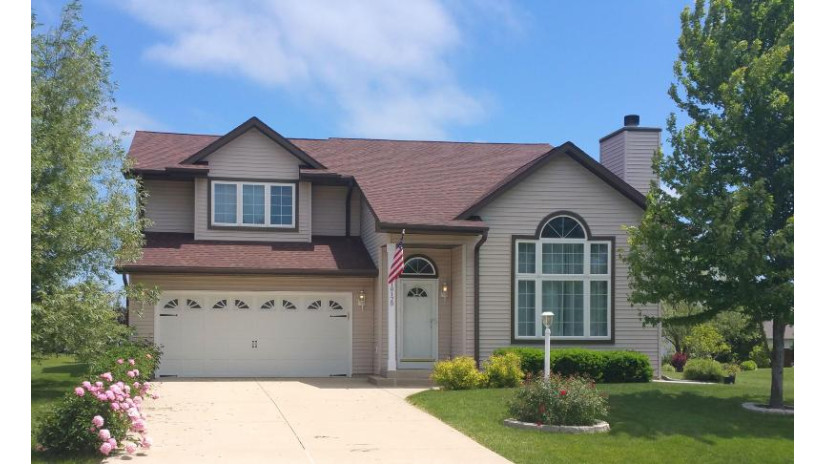 10120 S Hampton Dr Oak Creek, WI 53154 by Firefly Real Estate, LLC $359,900