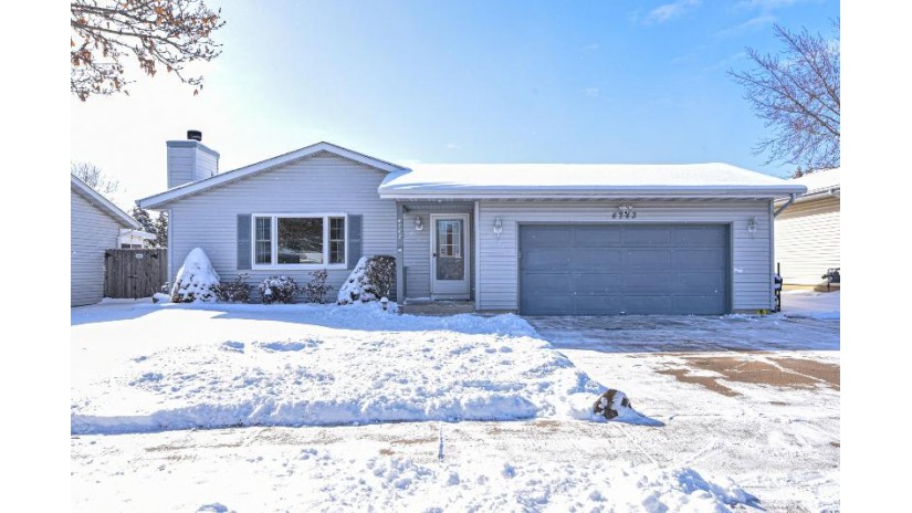 4743 57th St Kenosha, WI 53144 by Bear Realty, Inc $259,900