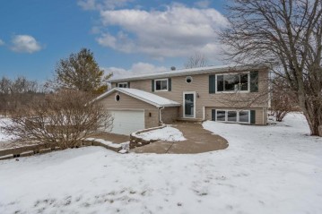 2487 State Highway 83, Erin, WI 53027-9779