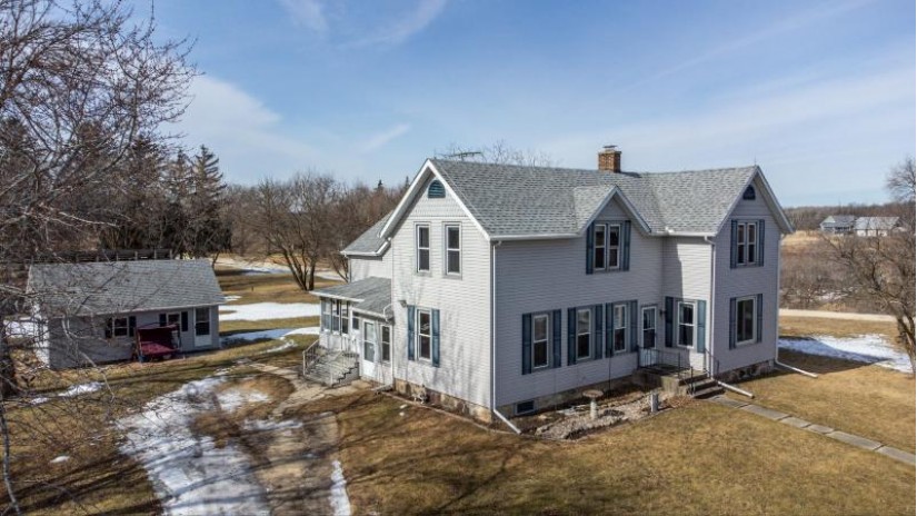 W6417 County Road Bi Burnett, WI 53922 by Coldwell Banker Realty $349,900