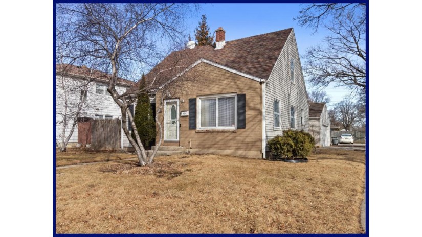 4704 N 75th St Milwaukee, WI 53218 by Keller Williams Prestige $174,900