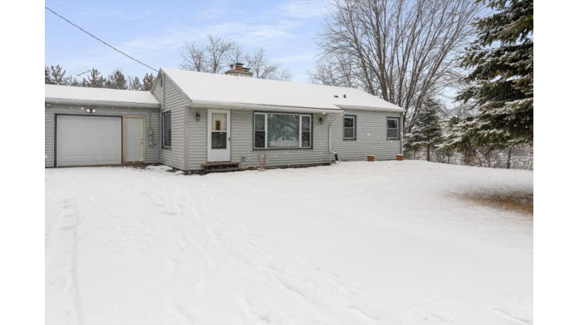 N35W29694 North Shore Dr Delafield, WI 53072 by Realty Executives Integrity~Cedarburg $249,900