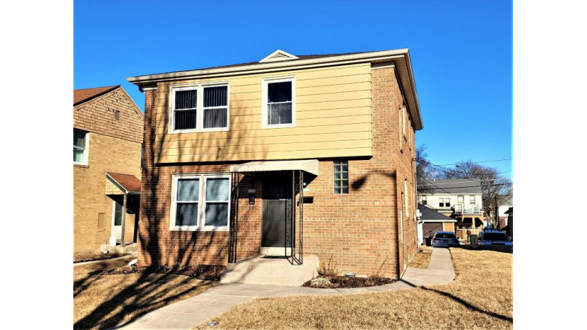 2358 S 60th St 2360 West Allis, WI 53219 by First Weber Inc- Racine $235,000