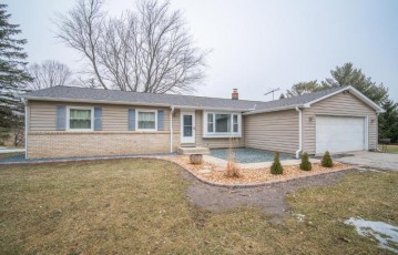 W8788 Valley View Dr, Scott, WI 53040-9514