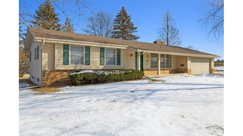 842 Gray St Horicon, WI 53032 by Coldwell Banker Realty $177,900